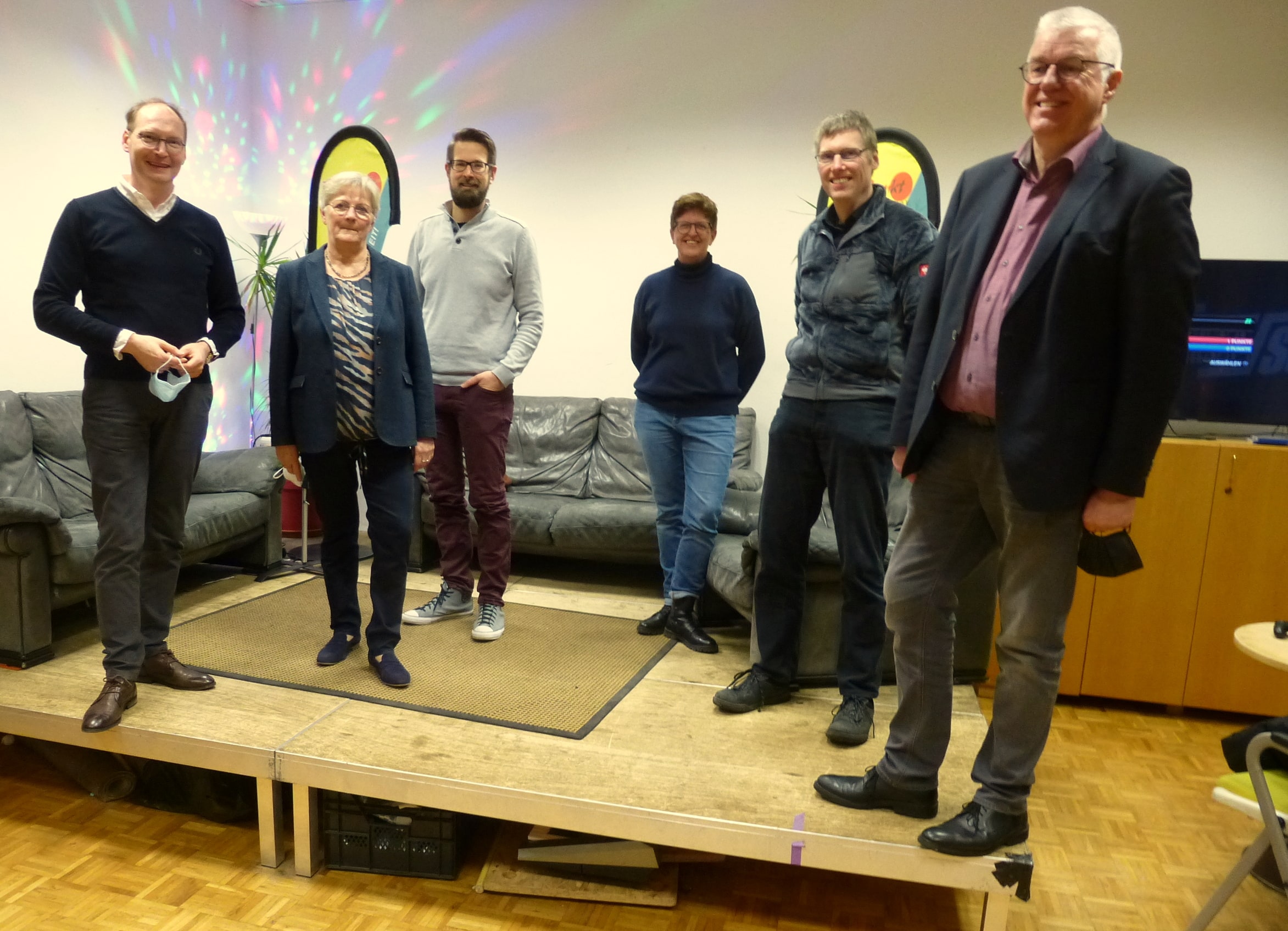 Beim CDA-Treffen in Nottuln u.a. dabei Mechthild Schiewerling (2.v.l.) und Sohn 
Matthias (3.v.l.) sowie Coesfelds CDA-Vorsitzender Valentin Merschhemke(l.)
